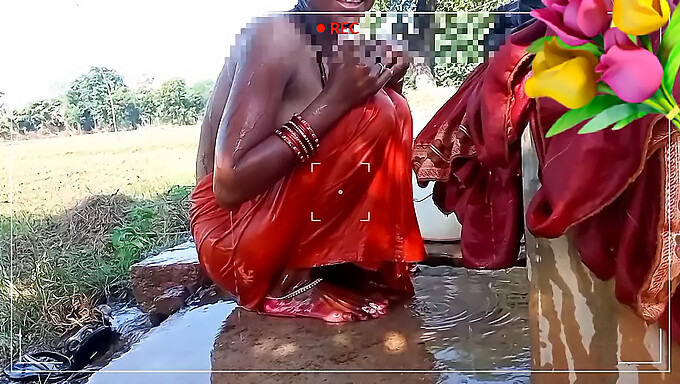 Husband Fucks Indian Milf Outside After She Takes A Bath