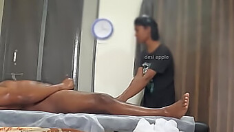 Secretly Shot Happy Ending Massage With Jerking Off