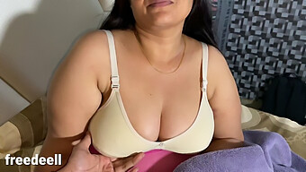 Desi Sex M...