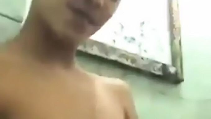 Indonesian Girl Fucks Her Girlfriend In The Bathroom